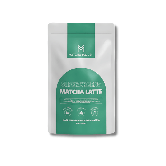 Supergreens matcha blend with chlorella, spirulina, and wheatgrass for clean energy, antioxidant support, and gut health-vegan and gluten-free.